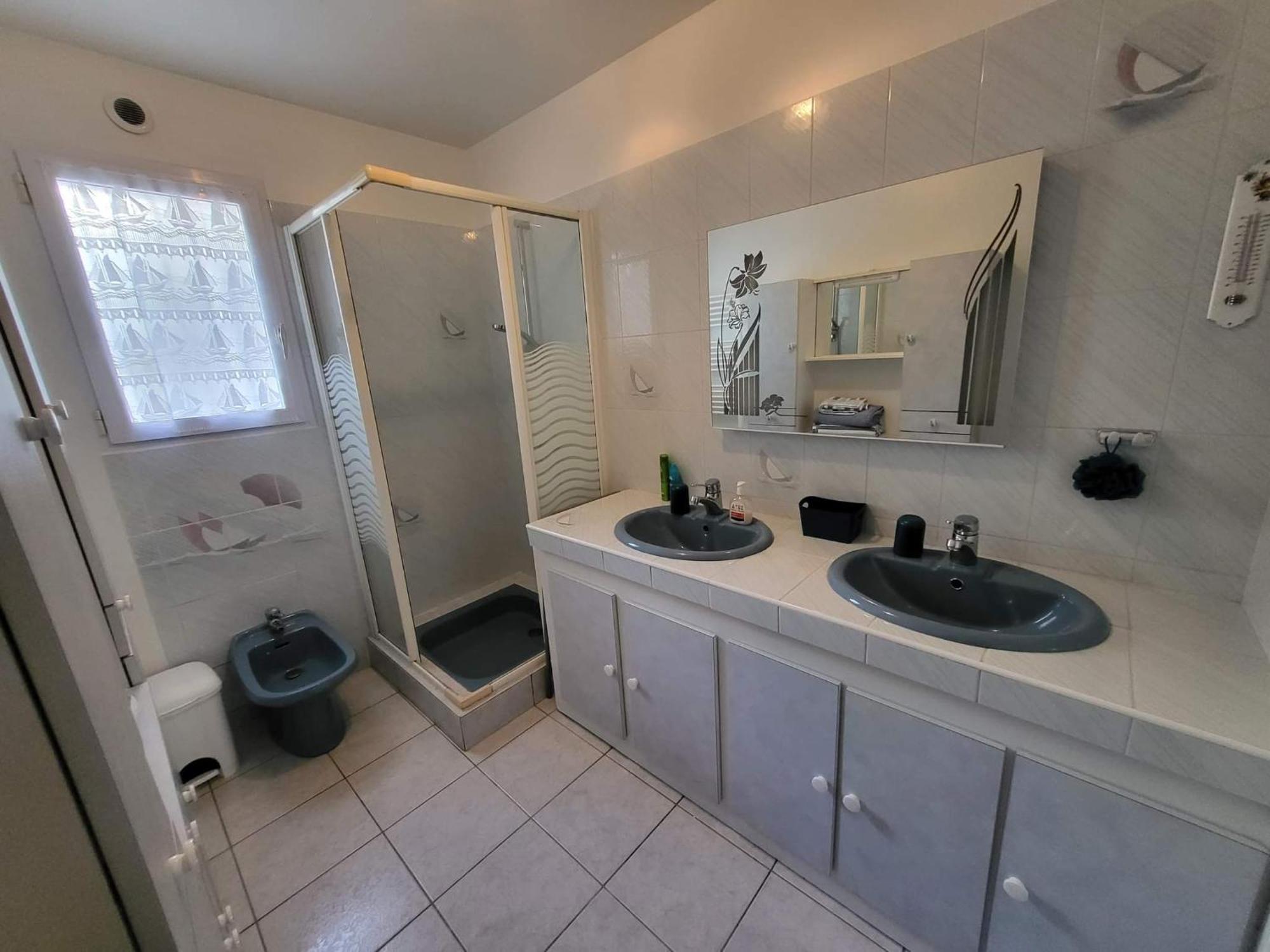Appartement 3 Chambres 6 Pers Rez De Jardin 5Min Plage Quartier Du Phare Location Du Dimanche Au Dimanche En Juillet Et Aout La Tranche-sur-Mer Luaran gambar