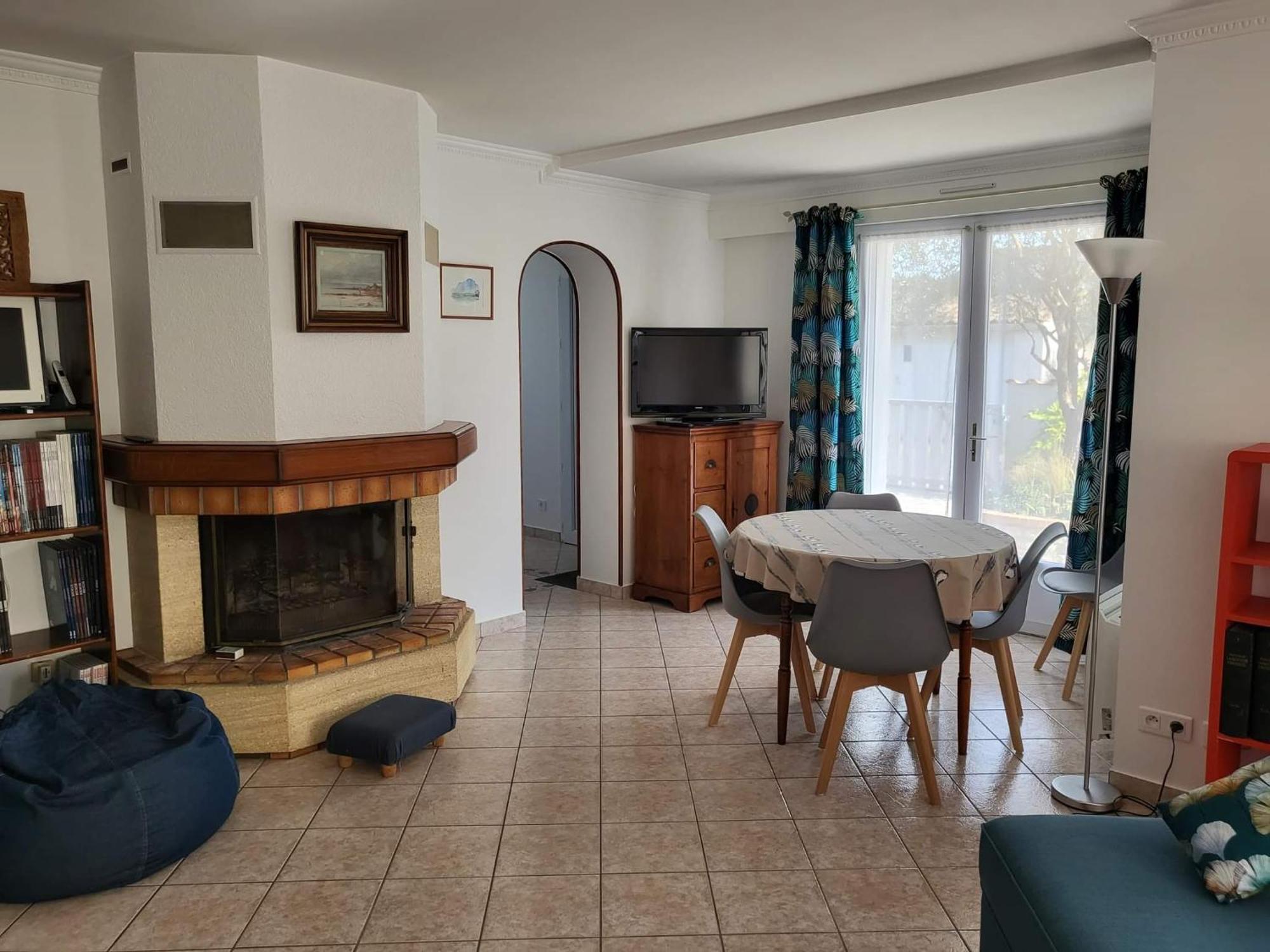Appartement 3 Chambres 6 Pers Rez De Jardin 5Min Plage Quartier Du Phare Location Du Dimanche Au Dimanche En Juillet Et Aout La Tranche-sur-Mer Luaran gambar